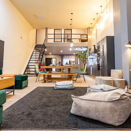 The Grand Loft 31 *