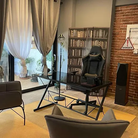 The Grand Loft 31 Chalkís
